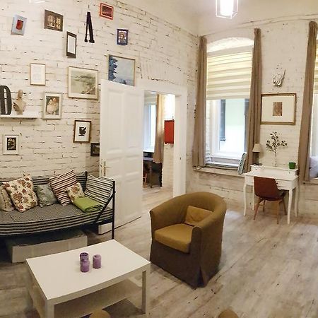 בודפשט Bpr Wolf Apartment With Terrace מראה חיצוני תמונה